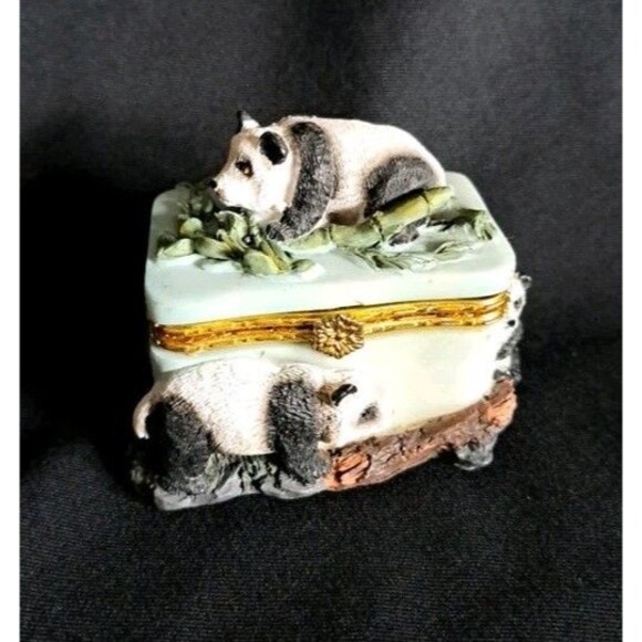 VTG Panda Trinket Box 3-dimensional Hinged - Picture 2 of 11
